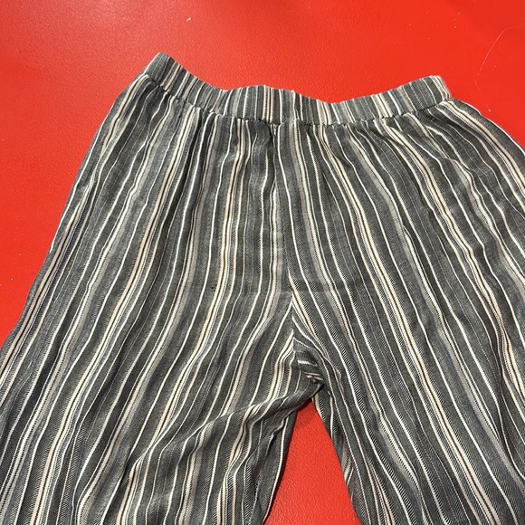 ✨Rayon open sides vacation pants✨ - Picture 3 of 5